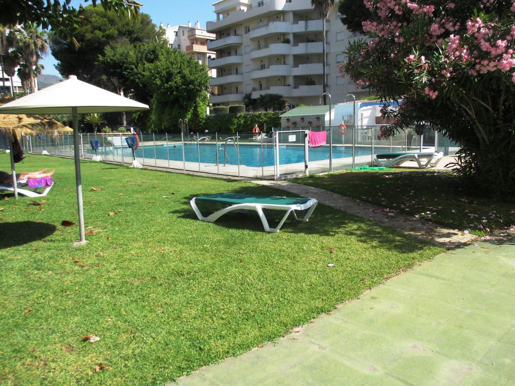 Rentcostadelsol Benalmdena-alay,